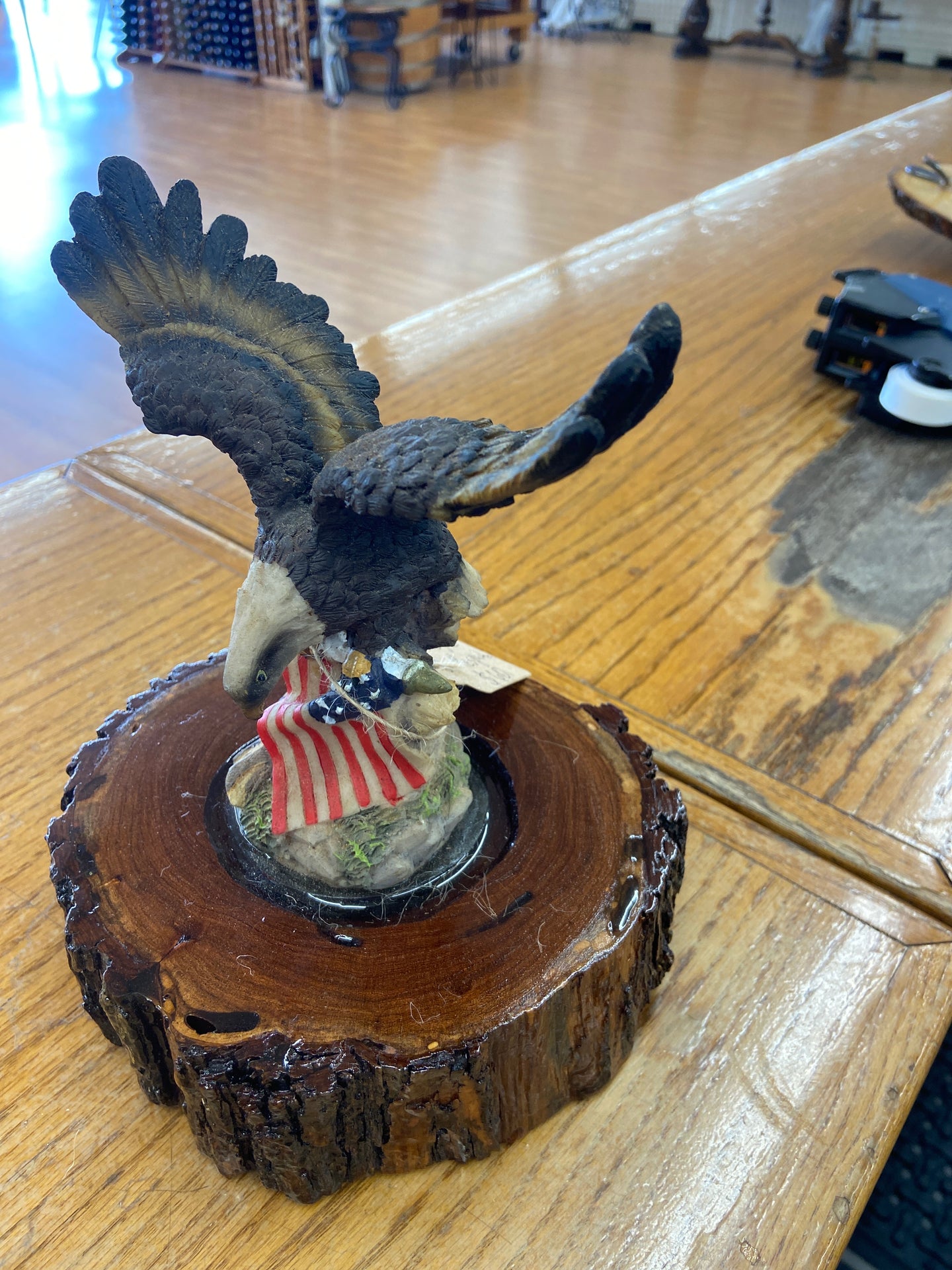 RWK America Eagle On Mesquite