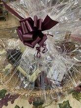 Load image into Gallery viewer, Gift basket
